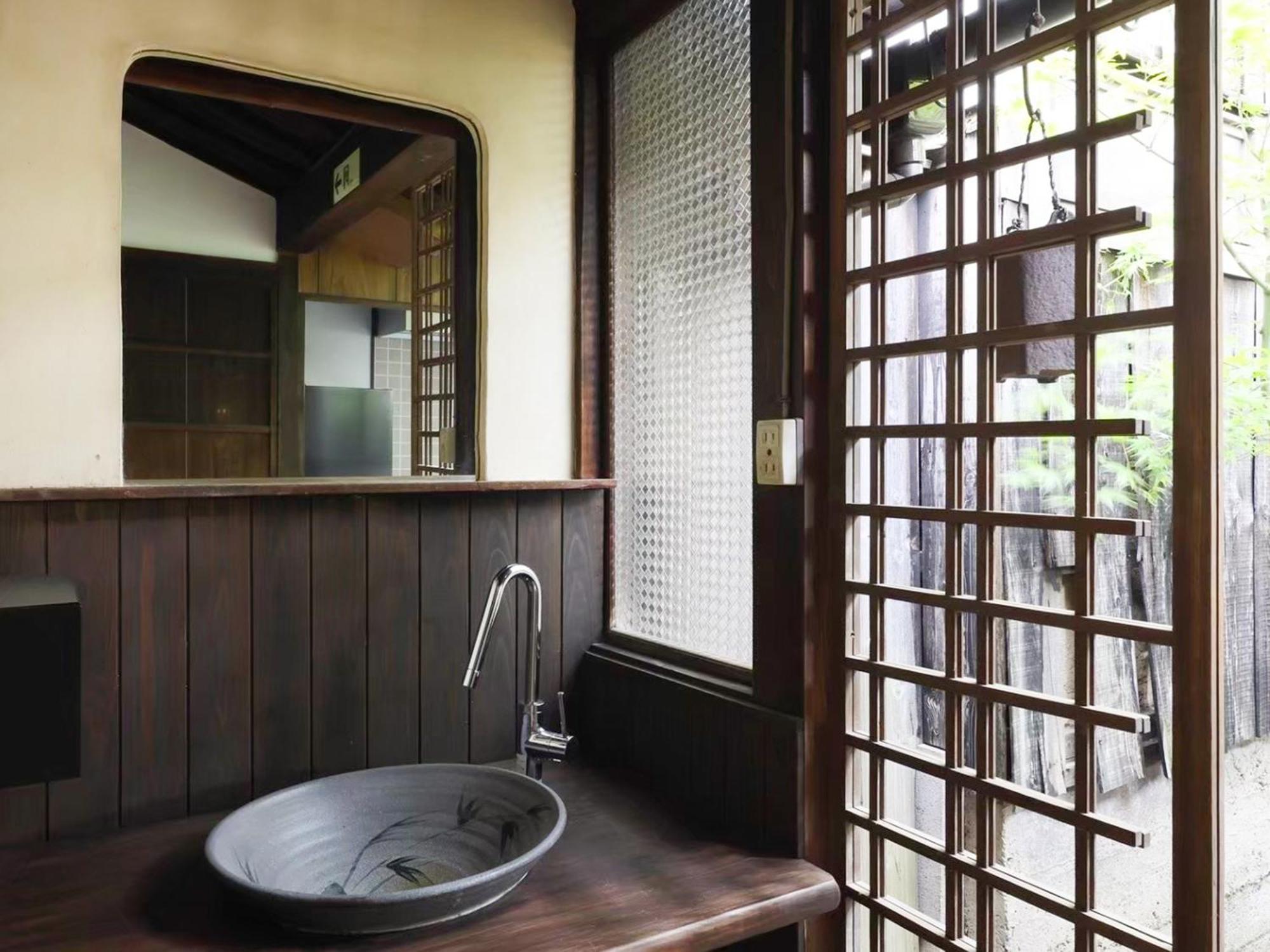 古民家の宿宰嘉庵 Traditionaljapanisehotel Saikaan Maizuru Exteriör bild